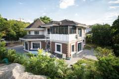 颐景山庄 5室3厅4卫 307.16m² 1080万