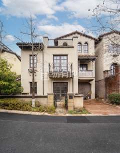 清源上林湖(别墅) 4室2厅3卫 277.19m² 9800元/月