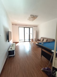 村口家园 3室2厅2卫 120m² 4300元/月