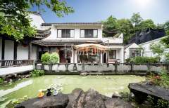 颐景山庄 5室2厅4卫 384.1m² 3800万