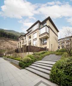 清源上林湖(公寓住宅) 3室2厅3卫 142.85m² 278万