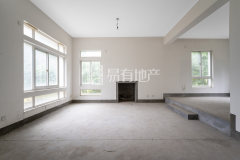 金都富春山居(别墅) 5室2厅3卫 274.57m² 1880万