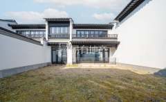 九龙仓雍景山(别墅) 4室2厅3卫 142.55m² 500万