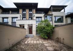 万科君望(别墅) 4室2厅4卫 164.68m² 550万