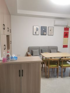 村口家园 1室1厅1卫 60m² 3200元/月