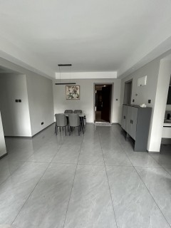 九龙仓雍景山(公寓住宅) 3室2厅2卫 115m² 2800元/月