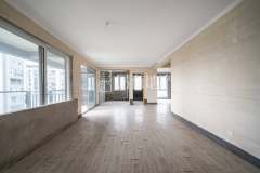 云栖玖著公寓住宅 3室2厅2卫 89m² 165万