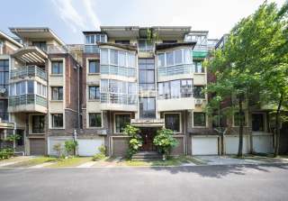 三江鸣翠蓝湾(公寓住宅) 3室2厅3卫 198.80m² 275万