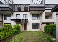 云栖玖著别墅 4室2厅3卫 140m² 470万