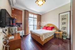 三江鸣翠蓝湾(别墅) 4室2厅3卫 211.45m² 480万