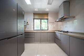 三江鸣翠蓝湾(别墅) 5室2厅2卫 219.66m² 580万