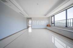 祥生云湖城 3室2厅2卫 111.54m² 210万