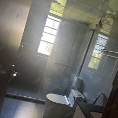 春珑华裕府 4室2厅2卫 150.00m² 2600元/月