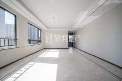 祥生云湖城 4室2厅2卫 119.19m² 180万