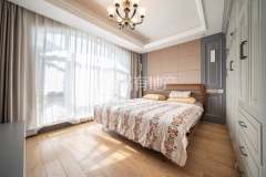 绿城富春玫瑰园 4室2厅5卫 239.00m² 850万