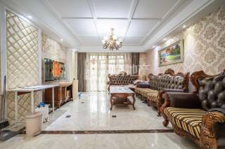 飞虹丁香花园 3室2厅3卫 139.00m² 178万