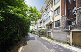 三江鸣翠蓝湾(公寓住宅) 4室2厅3卫 197.45m² 258万