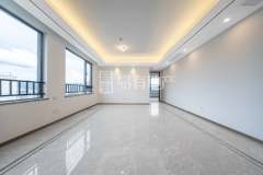 祥生云湖城 4室2厅2卫 119.19m² 198万