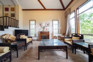 绿城七里香溪 5室3厅4卫 292.46m² 15000元/月