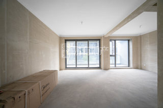 绿城富春玫瑰园(公寓住宅) 4室2厅4卫 169.00m² 578万
