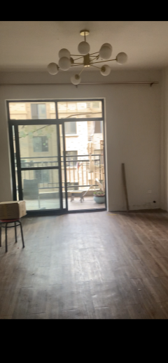 梓树花苑 2室2厅1卫 81m² 1800元/月