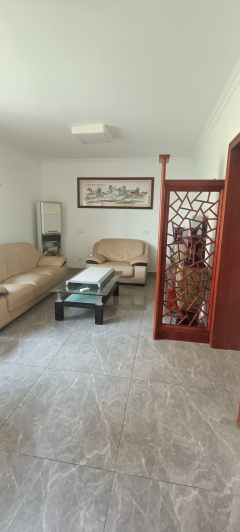村口家园 2室2厅1卫 80m² 3600元/月