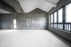 绿城富春玫瑰园 6室2厅5卫 572.00m² 5200万