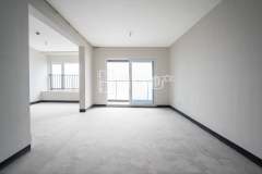 九龙仓雍景山(公寓住宅) 3室2厅2卫 109.78m² 135万