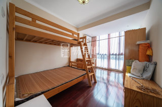 大有清竹蓝庭(别墅) 4室2厅3卫 241.24m² 410万