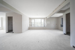 九龙仓雍景山(公寓住宅) 3室2厅2卫 115.19m² 170万