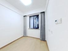 银湖新语公寓 4室2厅2卫 129.92m² 225万
