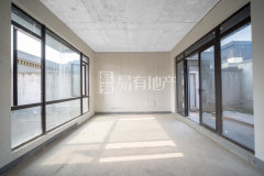 大城小院(别墅) 5室2厅4卫 130.68m² 365万