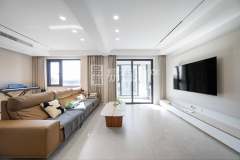 上林湖 4室2厅2卫 153.45m² 298万