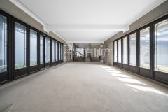 绿城富春玫瑰园 6室2厅5卫 458.00m² 2000万