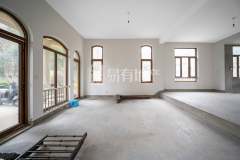 水印林语(别墅) 6室2厅4卫 322.96m² 1280万