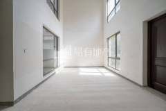 野风山小镇 4室2厅2卫 301.74m² 480万