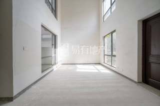 野风山小镇 4室2厅2卫 301.74m² 480万