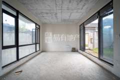 大城小院(别墅) 5室2厅4卫 130.68m² 480万