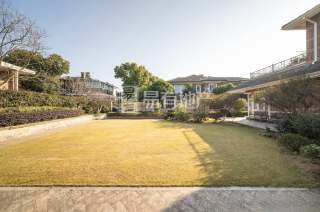 金苑山庄 5室3厅3卫 258.72m² 1100万