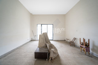 九龙山庄(公寓住宅) 4室2厅2卫 233.51m² 535万