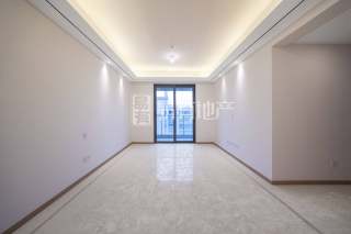 银湖新语公寓 3室2厅2卫 89.18m² 155万