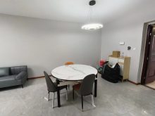 秦忆荣府北区 3室2厅2卫 110.00m² 2000元/月