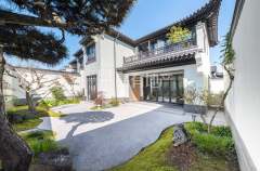 绿城七里香溪 4室2厅3卫 220.81m² 1360万