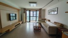 碧水苑 3室2厅2卫 129.50m² 2100元/月