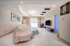 鸣翠桃源（公寓住宅） 3室2厅2卫 136.07m² 135万