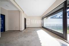 九龙仓雍景山(别墅) 4室2厅3卫 156.62m² 460万