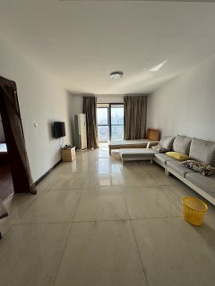 虎山雅苑 3室2厅2卫 159.39m² 2500元/月