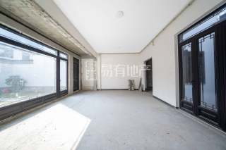 九龙仓雍景山(别墅) 4室2厅3卫 150.98m² 580万