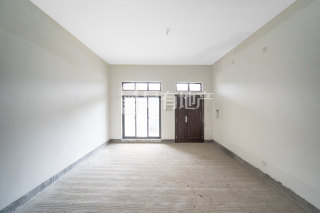 九龙山庄(别墅) 4室3厅3卫 293.00m² 700万