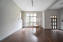 鸣翠蓝湾 4室2厅2卫 219.33m² 430万